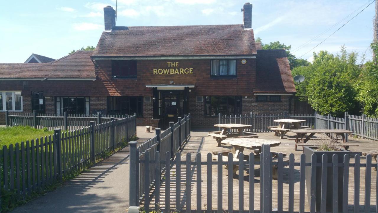 The Rowbarge Hotel Woking Eksteriør billede