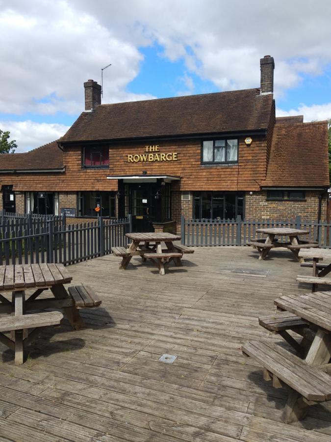 The Rowbarge Hotel Woking Eksteriør billede